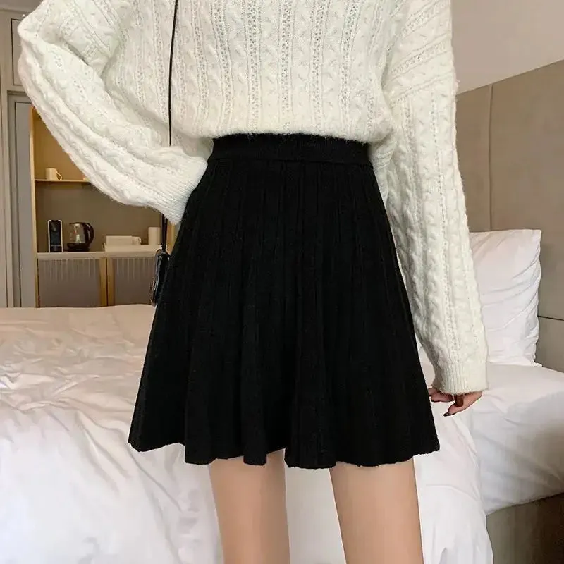 OMNI™ High Waist Knitted Mini Skirt