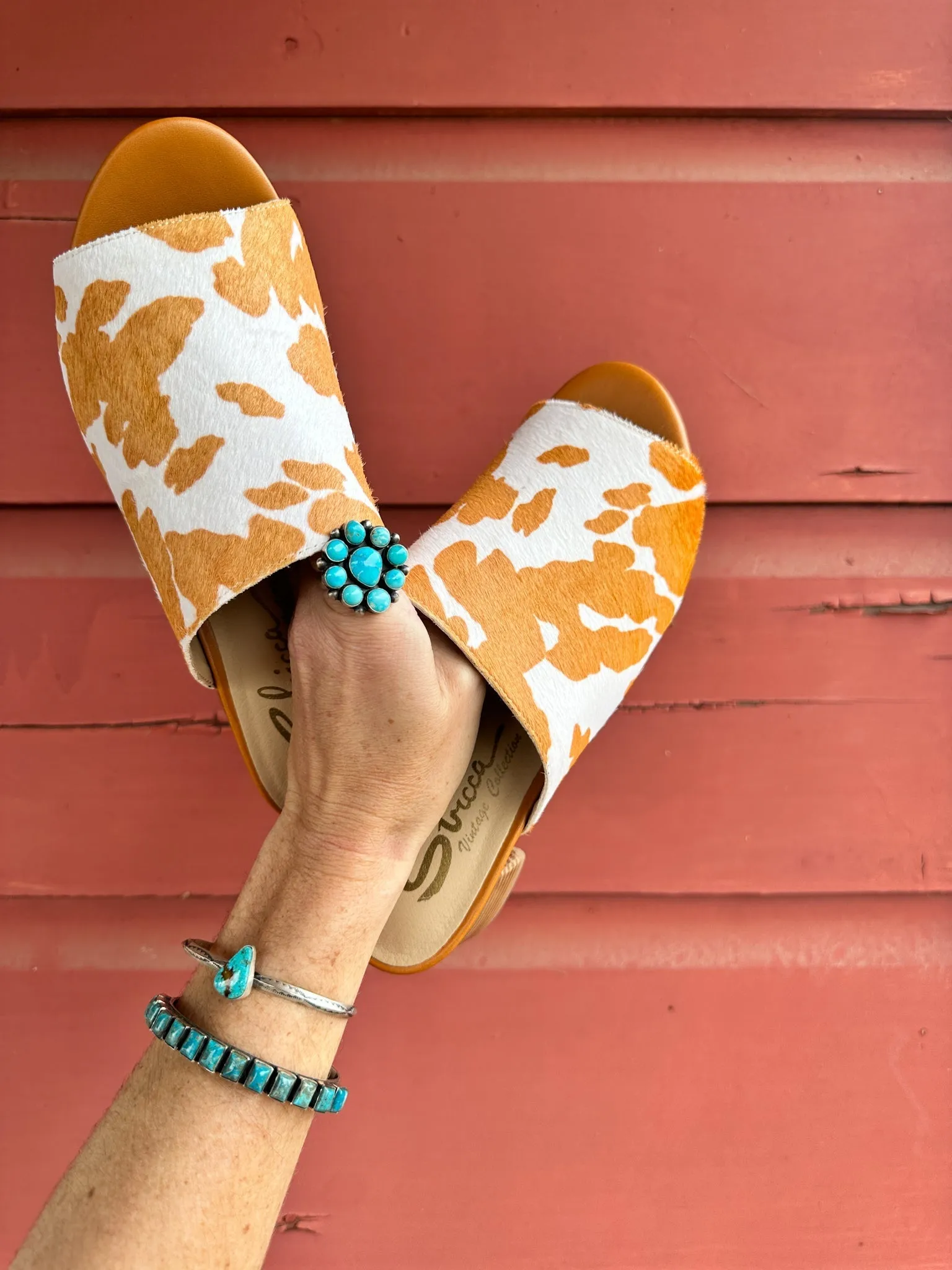 Richwood Peeptoe Tan and White Cowhide Slide (Online Exclusive)