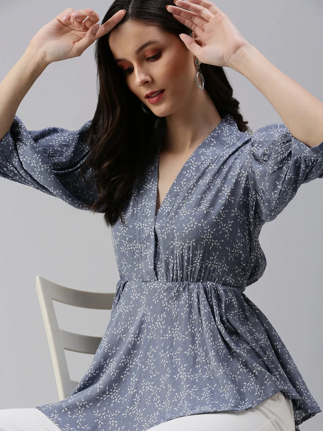 Women Grey Geometric Print Wrap Top